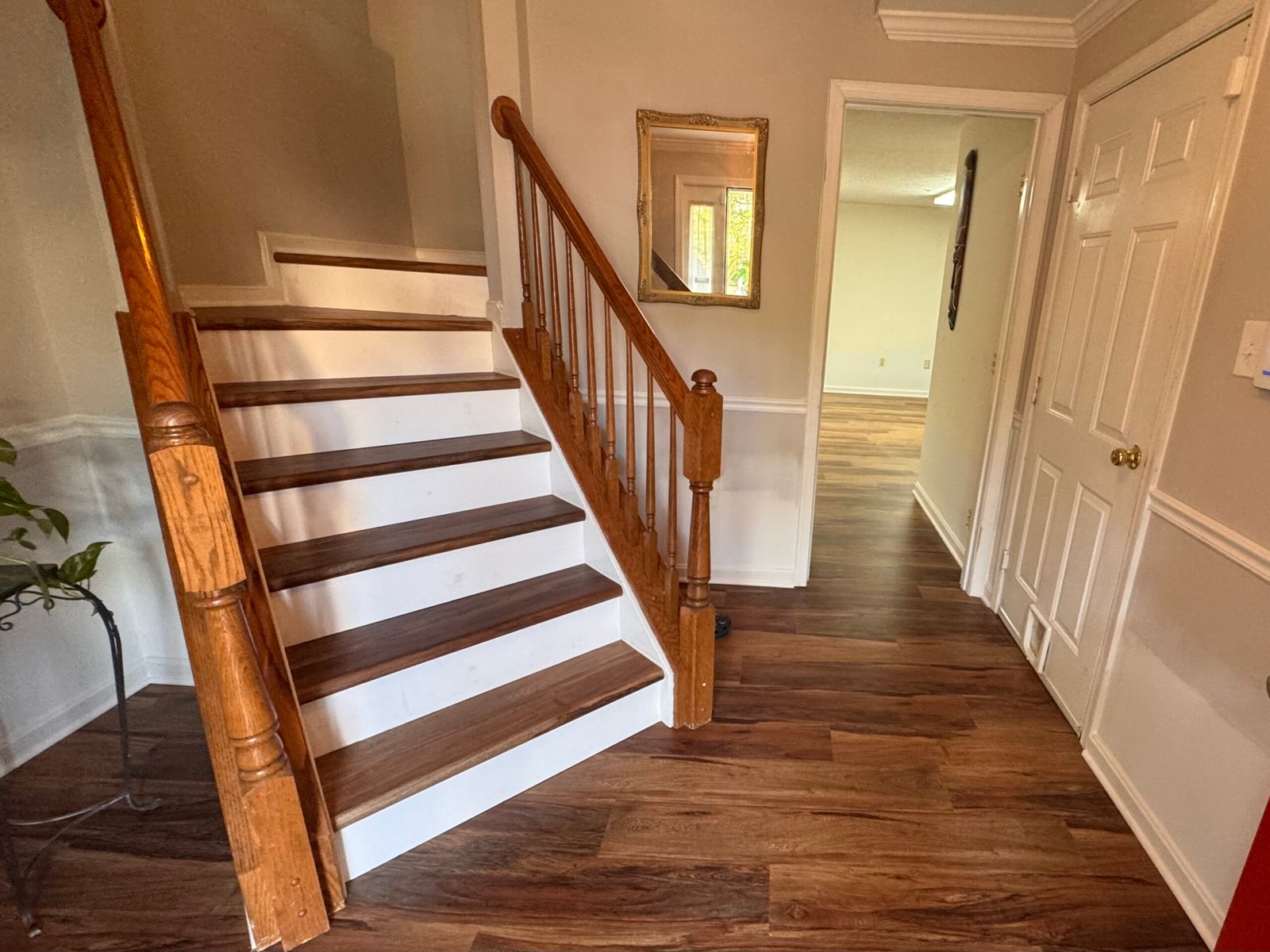 Finished staircase and main-level flooring installation in Arlington, VA